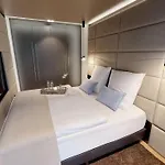 White Pearl 1.10 아파트
